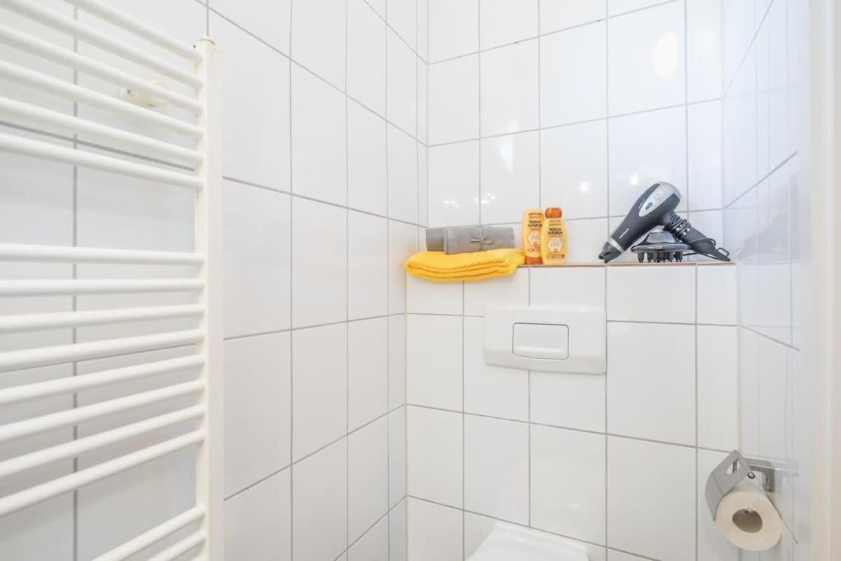 Beautiful 2 Bedroom Apartment Incl Parking 汉堡 外观 照片
